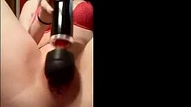 Teen girl masturbates on webcam in close-up amateur view