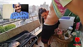 Casal Fudendo Na Varanda E Caah Kabulosa Entra Na Brincadeira