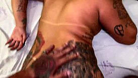 e no cuzinho q a safada gosta n�o adianta correr q o pirocao vai te arrombar