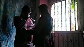 se va el esposo y la puta engaña con mujer de domicilios