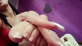 Do you crave sweet feet and shaved pussy?