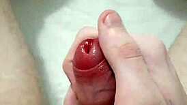 i'm a gay teen 18+ masturbating alone