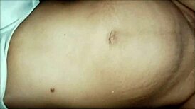 Komšija me zadovoljio ogromnim dugim kurcem, obožavala sam to