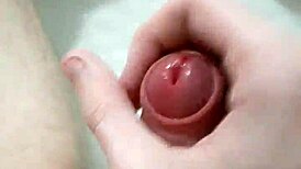 i'm a gay teen 18+ masturbating alone