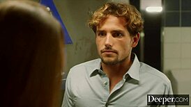 i'm abigale mac fuckin my yung employe in the bathrom for a facal