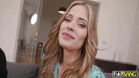 Ria Sunn gets some help with her horny needs 😏