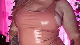Teasing in LATEX DRESS with that HUGE ASS!