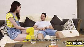 Hubená holka poslouchá nevlastního bratra za prachy v tabu fantazii