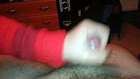 Raw Amateur Handjob Ends in Messy Cum Shot