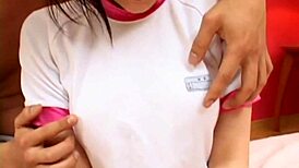 Horny japanska tinejdžerka 18+ 18+ se žestoko jebe u malim 18+ gaćicama posle divlje masturbacije