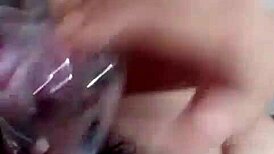 Hey, Nguyen Thi Ngoc Duyen Masturbates with Plastic Bottle