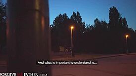 Deviante - Estudiante morena toma facial duro en perrito