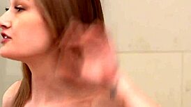 Blonde Gina Gerson in E1 Episode.