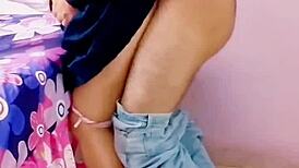 Meksykańska studentka wyruchana przez milczącego kumpla sprzątaczki