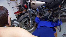 I love watching this petite Latina blow and bang the mechanic for a facial