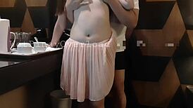 wet pinay gets creampied by neighbor in his room