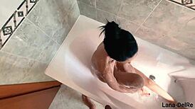 Hey, surprised my little sis Lana DelRe with a mouthful!