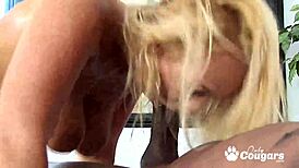 Tianna T lets horny black man stick big cock inside her 😏