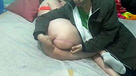 แหย่หีนำไปเย็ดข้างๆ