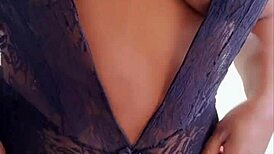 oh man, watchin this gostosa dancin funk, showin her xoxota got me goin... can’t stop lickin and squirtin everywhere!