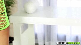 Sex masseuse sucks cock at gloryhole 😏