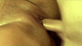 Îmi place cum se simt țâțele mari ale Evei Notty la masaj înainte să ia pula