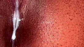 Watch her pussy squirt in the backseat