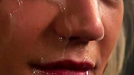 Wanita Horni Nikmati Cumshot di Wajahnya