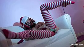 yo, celebrating a wet christmas with lily carter's squirt!