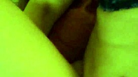 Chrissy chce být šukána při masturbaci