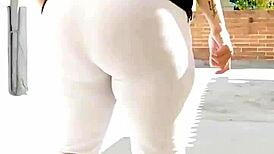 Sammy Owens relaxes by sunbathing on the webcam