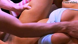 الزوجة الخطوة دائمًا مستعدة لإرضاء في لحظات مكثفة مع زوج أمها