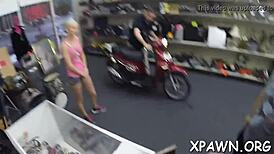 Hey, amateur shows off sexy moves for quick cash, nice!