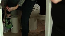 Lesbian Babes Squirting After Oral Close-Up With Toys