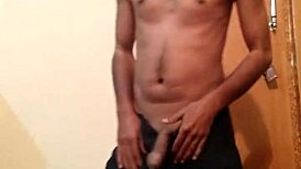 MAID Reshmi Gives HANDJOB To MONSTER COCK!