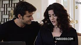 Hot MILF Victoria Voxxx Fucks IT Guy for Computer Fix