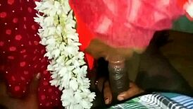 Indian Girl Having Sex In Mask Porn Video!