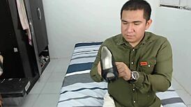 soy una sexy latina que ama chupar los tacones altos con lick cum y deepthroat