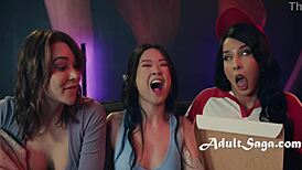 Lulu Chu Fists Hairless Trans Emma Rosie While Pretty Tranny Valeria Rails Her