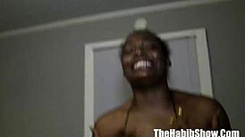 Ebony babe rips clothes for wild ghetto fucking