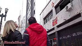 Trailer av min første gangbang på pornokino, gutter som kommer i munnen