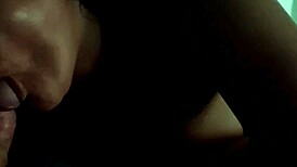 Aluna Novinha Aprendendo A Mamar Com O Professor No Escuridão Do Netflix