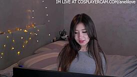 Asiatisk Slut I Anime Cosplay Går Amok På Webcam Med Hentai Vibes