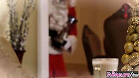 all i want for christmas is this hot blowjob 😍