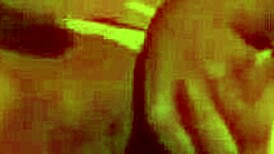 Adamım, şu an yalnız dev 22cm dildomla oynuyorum! 😜