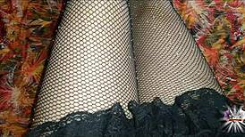 Imagine Me Giving You Footjob With Sexy Legs