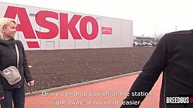 I drive in the breedbus to help blonde find her car with muff diving.