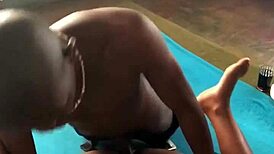 Single Date Seeks Connection