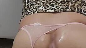 GEMENDO NA PICA FUDENDO DE QUATRO GAY CURTE ALARGAR CUZINHO!