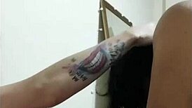 Καλύτερες πίπες! Άγρια μικροσκοπική Λατίνα ρουφάει και γλείφει κώλο με πάθος!